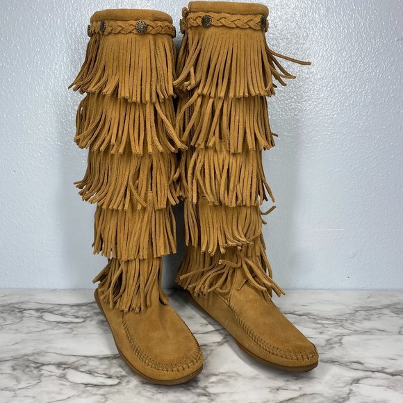 Minnetonka Womens 5 Layer Fringe Boot 1657T Size 6 - Picture 1 of 14